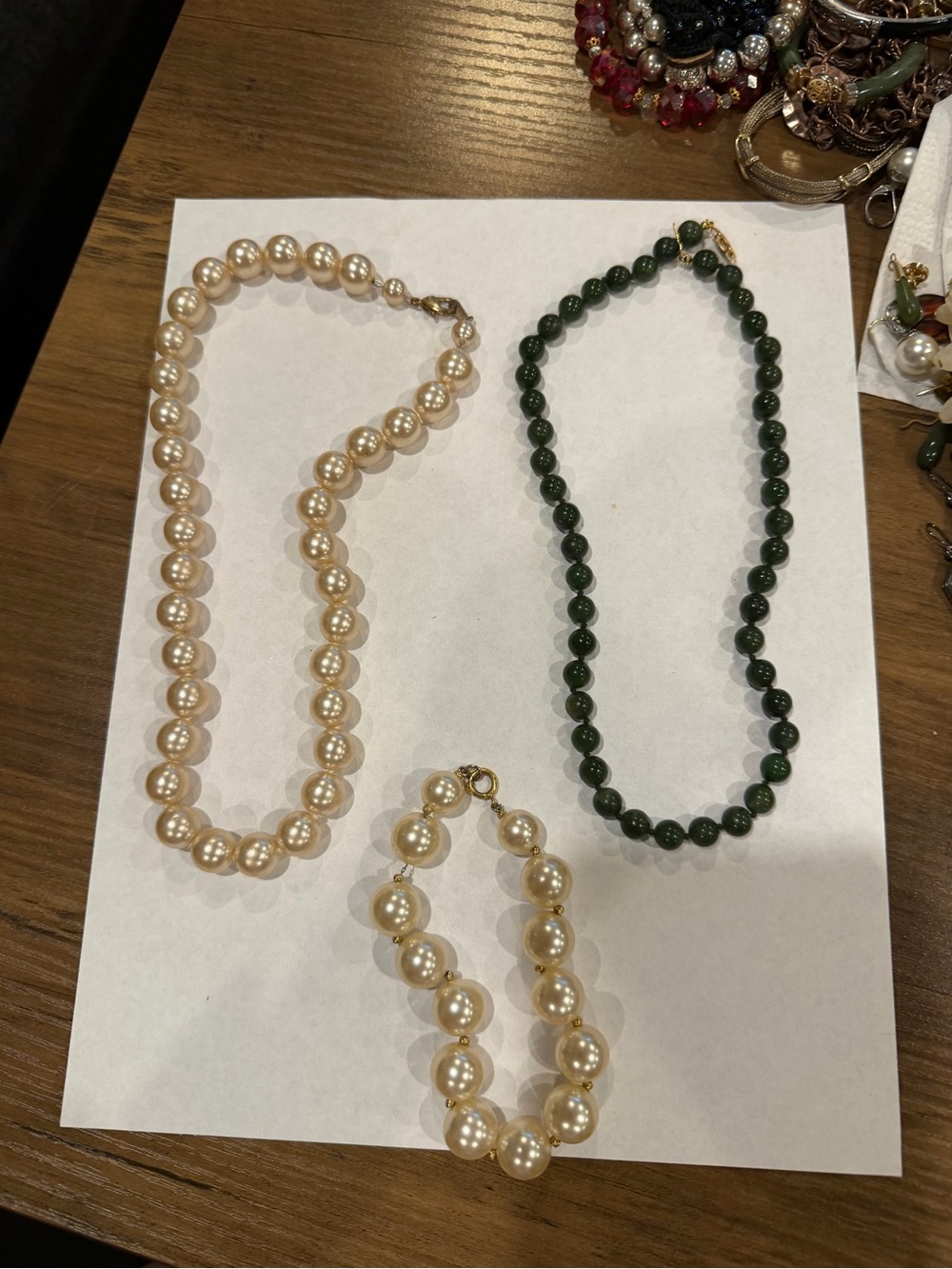 Classic faux  Pearl and Green Bead Necklace and bracelet set